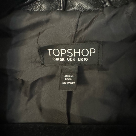 TopShop Size 6 Black Leather Jacket - Picture 2 of 3